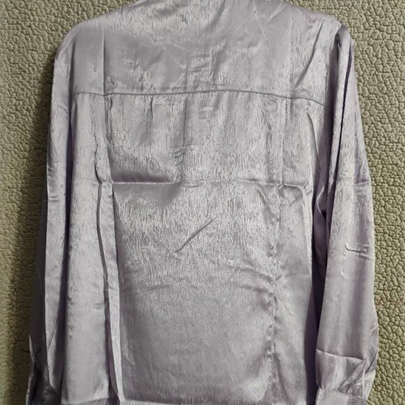 Sewn + Seen Lilac Long Sleeve Button Down Top NWT - Picture 5 of 11